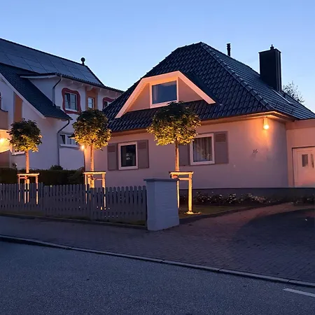 בית נופש Wellenfluestern Wunderschoenes Mit Kamin Und Traumhaftem Garten *